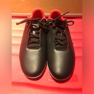 PUMA Men’s Ferrari Drift Cat Sneaker size 9